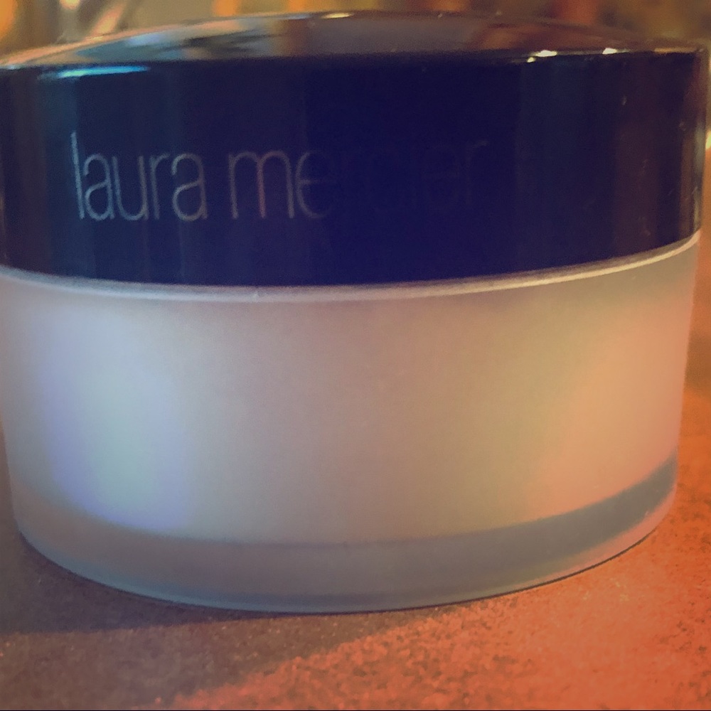 Laura mercier translucent setting powder WOW!